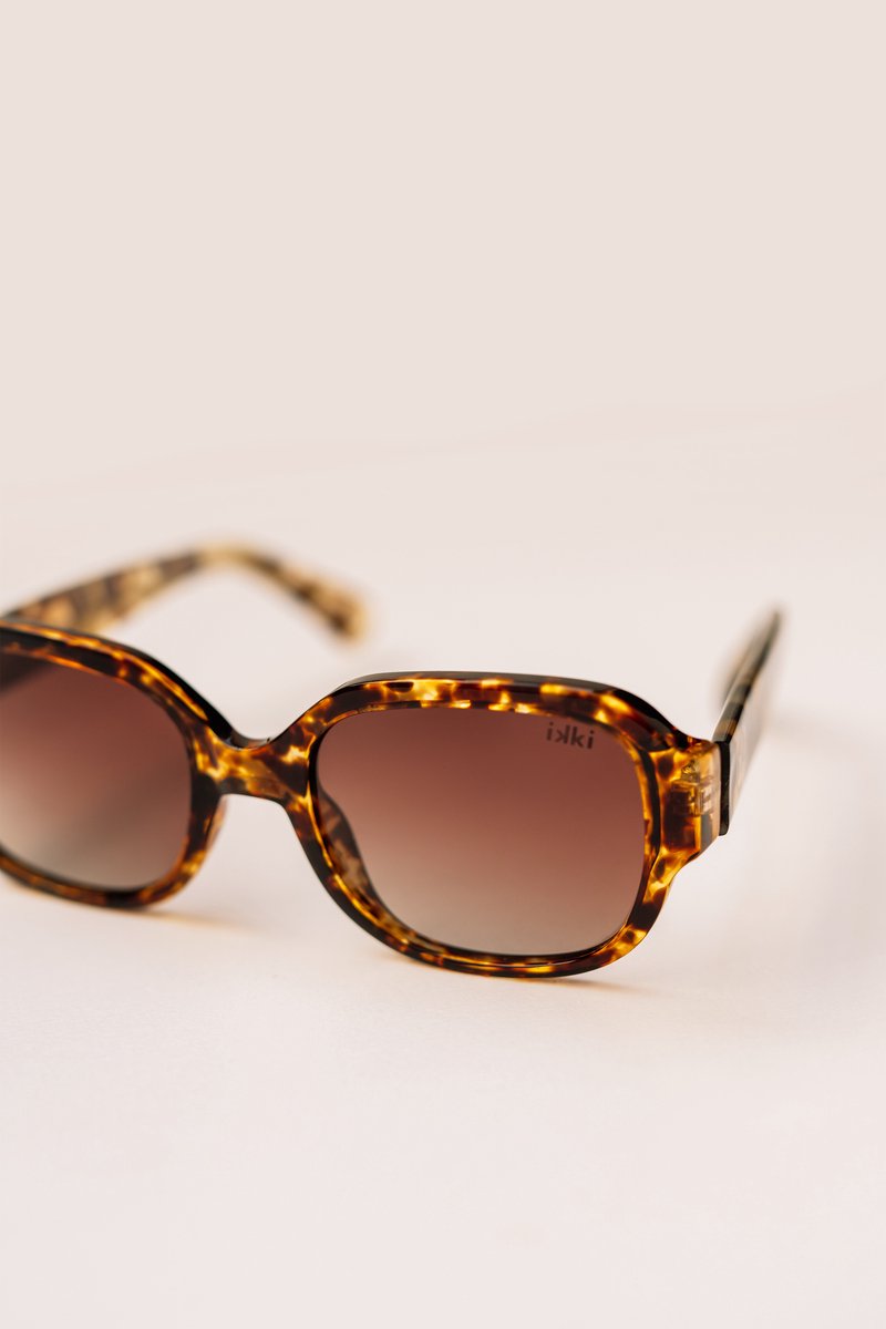 Ikki Fashion - Zonnebril Colette Light Turtle/Gradient Brown